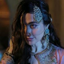 ھي بس ڪاڪ ته رانديڪو آ , ساري ڪاڪ ته دل ۾ آ چندن جھڙا منھنجا گيسو , چانگو  ناھين چرندو آن! علي صفدر