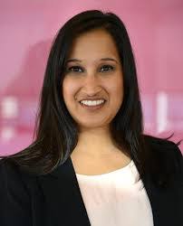 Maureen Bauer's Instagram, Twitter & Facebook