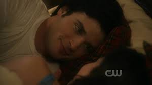 Smallville: ESCAPE from the Planet of the Blondes (we wish)