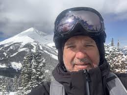 Commercial eavestrough and downspout installation recommendations near  Stouffville and Aurora?