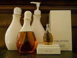 Halston by halston for women is a feminine, fresh, woody, mossy and alluring fragrance that is classified as a chypre floral fragrance that is a classic perfume for women that fuses fresh green accords with melon and peach, fresh bergamot and a rich floral heart fuses fresh green accords with melon and peach, fresh bergamot and a Halston Perfumes And Community Reviews Perfumeria Perfume