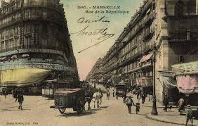 La samaritaine fait face au vieux port depuis 1910, c'est une des plus vieilles brasseries marseillaise et une étape incontournable si vous souhaitez découvrir marseille et boire un authentique pastaga. L Histoire De La Samaritaine De Magasin De Lingerie A Brasserie Emblematique De Marseille