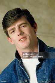 Eddie Oconnell's Instagram, Twitter & Facebook