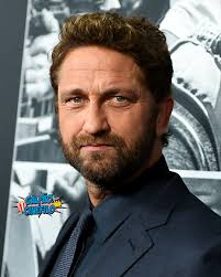 GERARD BUTLER CELEBRA 56 ANOS Gerard James Butler nasceu em 13 de novembro  de 1968, em Paisley, na Escócia. Formado em Direito, decidiu abandonar a  carreira jurídica no final dos anos 1990