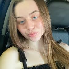 Katrina Boik's Instagram, Twitter & Facebook