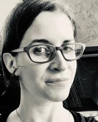 Kathryn Knight's Instagram, Twitter & Facebook