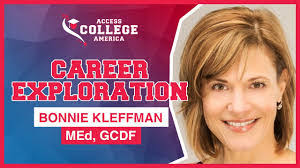 Julie Gooden's Instagram, Twitter & Facebook