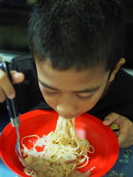 Penggunaan air rebusan spaghetti boleh memekatkan kuah. Nanyfadhly Resepi Homemade Kuah Putih Spaghetti Carbonara