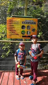 Room was old and not well kept however it was spacious. Pengalaman Di Bukit Merah Laketown Ecopark Waterpark Maria Firdaus