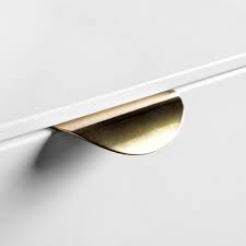 Poignee De Meuble Holy Wafer En Laiton Cuivre Et Acier Superfront Poignee De Porte Cuisine Poignee Meuble Poignee De Porte