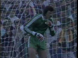 Helmuth duckadam şi soţia, interviu de colecție. Helmuth Duckadam Penalty 1986 Sevilla Youtube