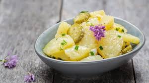 Frisch Und Wurzig Rezept Fur Sorbischen Kartoffelsalat Mdr De Kartoffelsalat Rezepte Kartoffelsalat Mit Gurke