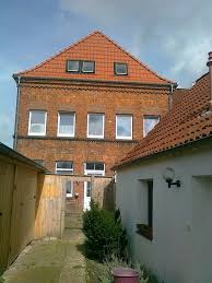 Immobilienportale, internetforen, bekannte haben eine freie wohnung oder auch das wohnungsgesuch. 2 Zimmer Wohnung Zu Vermieten Schlachte 5 26441 Niedersachsen Jever Mapio Net