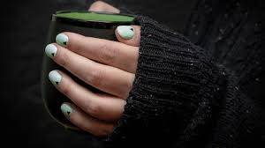 Jedoch ist das entfernen von gelnägeln, shellack oder uv lack ohne aceton nicht möglich. Shellac Entfernen So Einfach Funktioniert Es Super Anleitung