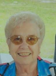 Elsie Hook's Instagram, Twitter & Facebook