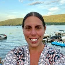 Lauren Kohn (@KohnLauren)