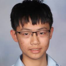 International Students Receive Prizes