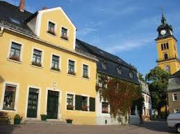 #augustusburg castle, saxony #germany completed in 1572, the castle is still called the »crown of the ore mountains« today. Augustusburg De Stadt Augustusburg