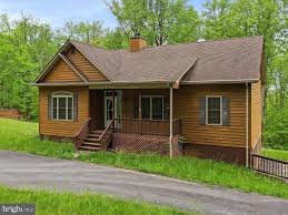 441 Rocky Mount Rd, Linden, VA 22642