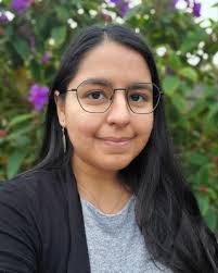 Flor Escobar's Instagram, Twitter & Facebook