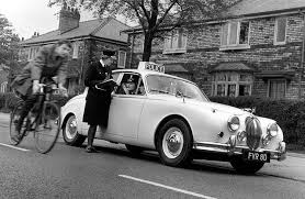 Black And White Police Car Uk Jaguar Police Car Google Search Police Cars British Police Cars Jaguar Cars