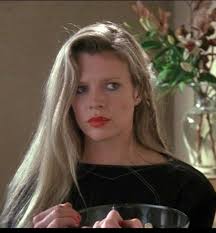 I wonder if Vicki Vale was supposed to be Harley Quinn back then in the  Batman 1989 look how similar they look.?? I understand Harley Quinn came  out in 1992 but why
