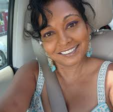 Sandy's Backyard Kitchen/Garden