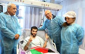 وأضافت الدكتورة رشا جمال مديرة المستشفى، أن عدد المرضى المترددين سنويًا على وحدة أمراض القلب ما بين 15 إلى 20 ألف مريض، ويتم حجز حوالي 2 إلى 3 آلاف مريض في الوحدة والرعاية المركزة. Ø§Ù„Ù…Ø³ØªØ´ÙÙ‰ Ø§Ù„Ø§Ø³ØªØ´Ø§Ø±ÙŠ Ø§Ù„Ø¹Ø±Ø¨ÙŠ