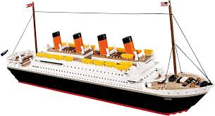Everyone agrees that a luxury liner set sail on april 10, 1912, and sank five days later, taking the lives of around 1,500 of the 2,223 aboard. Cobi 1914a R M S Titanic Bunt Amazon De Spielzeug