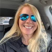 Sandra Lally's Instagram, Twitter & Facebook