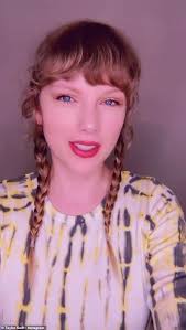 Heartbroken taylor swift put her sadness into a song and this masterpiece was born. Phbc8nuvuvk8im
