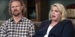 Sister Wives' Janelle Brown 'Quiet Quitting' the Family, and Kody Brown  Won't Notice, Say Fans