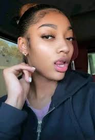 Kobe fans and Angel Reese basketball efficiency comparison