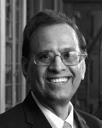 C O M M E N C E M E N T