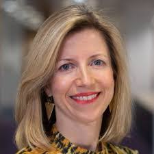 Liz Kemp's Instagram, Twitter & Facebook