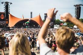 Vi sender kun informationer om festivalen, og vi giver ikke dine oplysninger videre. 8 Reasons Why You Should Visit Denmark S Roskilde Festival This Summer