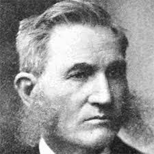 Lester Ward's Instagram, Twitter & Facebook