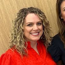 Hillary Laird's Instagram, Twitter & Facebook