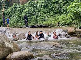 Air terjun sungai lepoh merupakan salah satu daya tarikan yang terdapat di kawasan hulu langat. Lopoh Waterfront Budget Chalets Hulu Langat Malaysia Booking Com