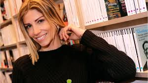 Hugo clément la défend ven. Photo Alexandra Rosenfeld Enceinte Elle Affiche Son Ventre Tres Arrondi Gala