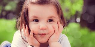 50 Nama Bayi Perempuan Swiss Unik & Bermakna Indah