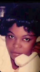 Happy holidays…l hope you’re having fun. Let’s spread ❤️ , I’m here  reminiscing the 80s & 90s Throwback R&B love mix. Full music