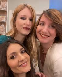 C'era una volta una piccola bottega che profumava di natura e di  autenticità. Da quasi 14 anni, in una via laterale, accoglieva persone  curiose, attente, gentili. Nel tempo aveva costruito non solo