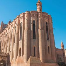 Propriété de la conférence des grandes écoles, les labels sont uniquement octroyés aux formations des écoles membres ayant reçu l'accréditation de la cge. En Images Top 12 Des Plus Belles Cathedrales De France Cathedrale Architecture Antique France