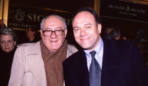Con carlo verdone, angelo infanti, mario brega, lella fabrizi, andrea aureli, milena vukotic. 70 Anni Di Ricordi Cosi Sono Diventato Carlo Verdone Formiche Net