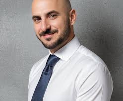 Azar Shirinov kimdir?