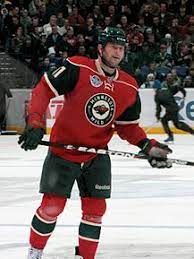 Die wohnzimmer der eishockeyspieler und fans. John Madden Eishockeyspieler Wikipedia