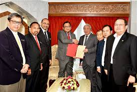 Adenan berkata beliau memerlukan semua bantuan yang beliau boleh dapatkan untuk membantunya mentadbir negeri dengan baik. Galeri Foto Album Kunjungan Hormat Yb Timbalan Menteri Ke Atas Ybhg Datuk Amar Awang Tengah Ali Hasan Timbalan Ketua Menteri Sarawak Pada 17 Julai 2019 Image Kunjungan Hormat Yb