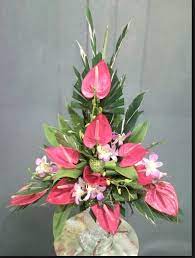 Triangle Arrangement Church Flower Arrangements Flower Arrangements Simple Anthurium Arrangement