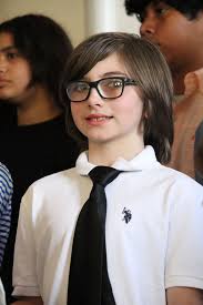 How to prevent glasses glare?